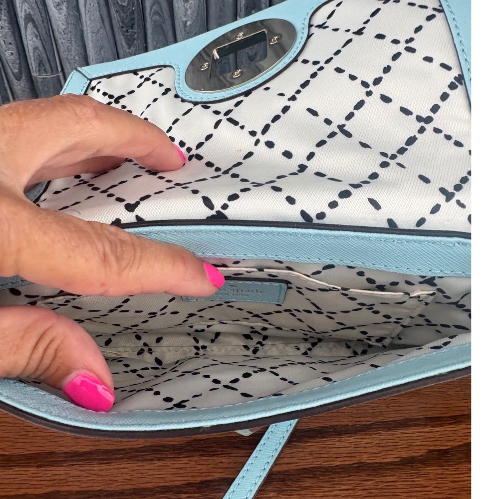 Kate Spade New York Light Blue Saffiano Leather Crossbody Bag Pyramid Turn Lock - Picture 8 of 8